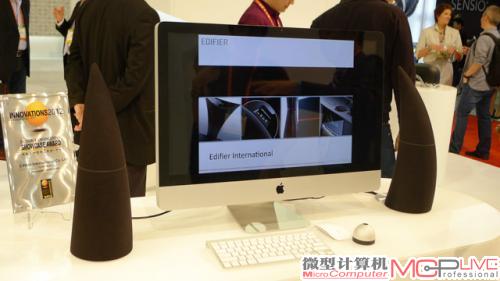 漫步者的这对形似牛角的音箱很招人注意,好不容易找到个没人的空隙拍下来。不单音质好,看上去也可以防身。 漫步者的这对形似牛角的音箱很招人注意,好不容易找到个没人的空隙拍下来。不单音质好,看上去也可以防身。
