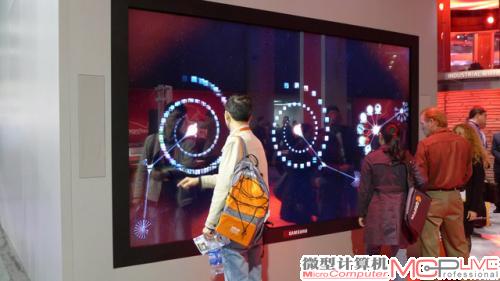 也许是世界上大的触摸屏? 也许是世界上大的触摸屏?