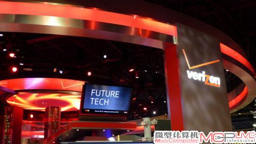 虽然咱们用不上Verizon的服务,不过我很好奇它会带来什么未来科技,进去看看。 虽然咱们用不上Verizon的服务,不过我很好奇它会带来什么未来科技,进去看看。