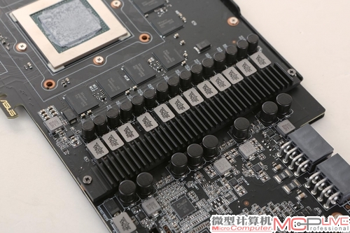 14相供超合金供电的堆料突出了它的豪华感 14相供超合金供电的堆料突出了它的豪华感